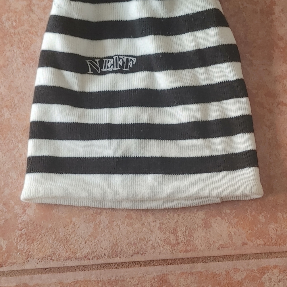 Reversible Neff hat - Picture 3 of 3